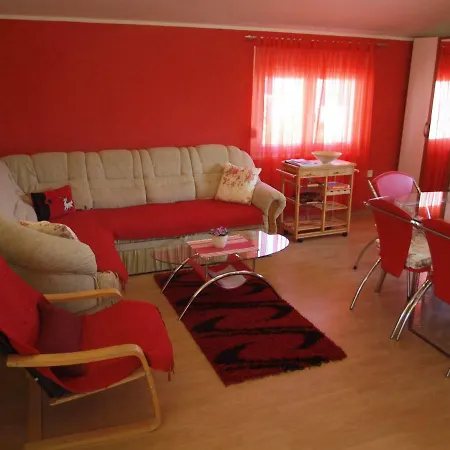 Apartment Lela *